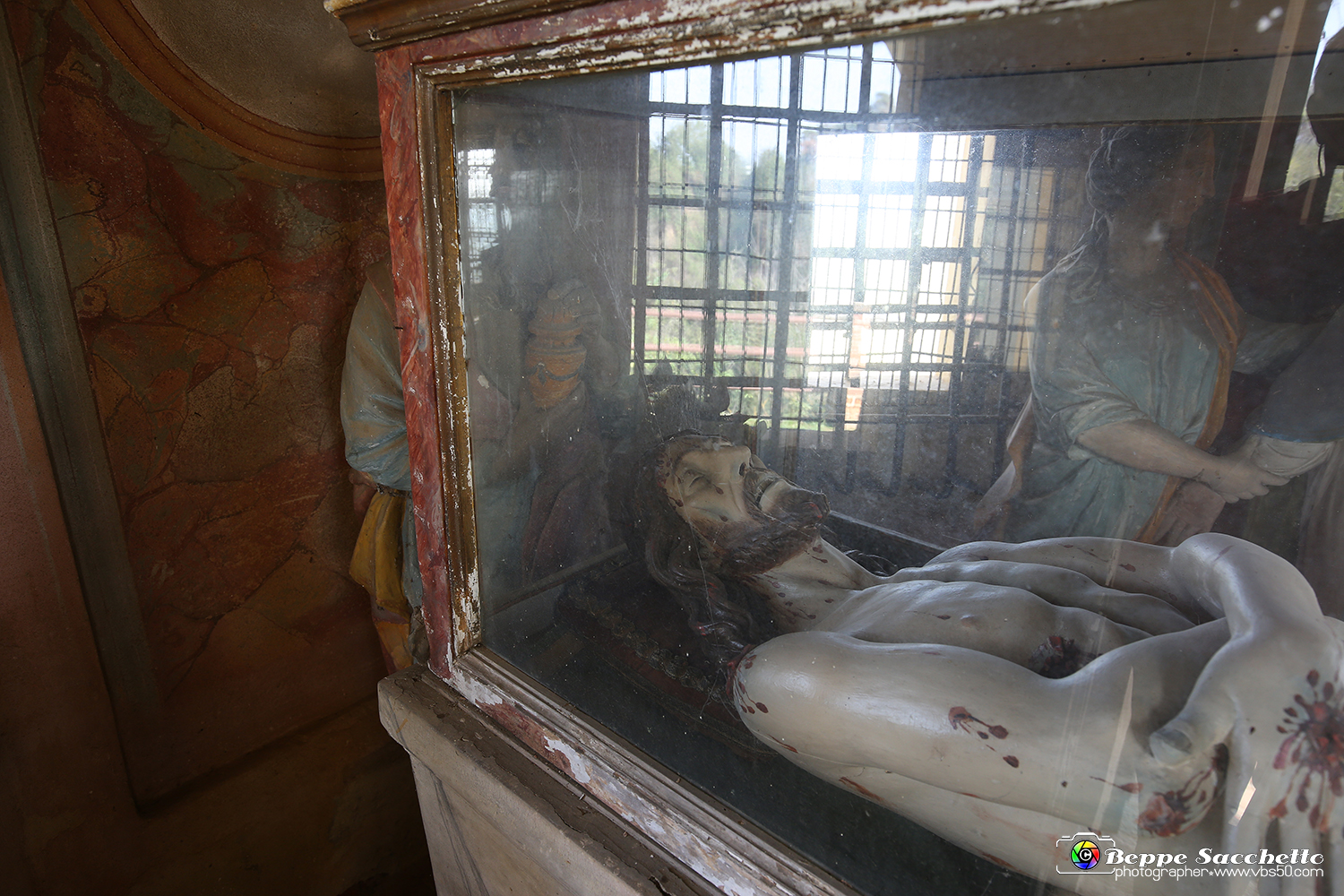 VBS_6807 - I Piloni della Via Crucis del Sacro Monte di Montà d'Alba.jpg